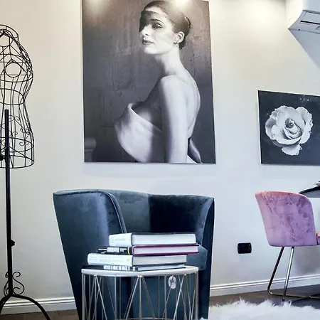 アパート Chiclife Sarona Shenkin - Borgo Santa Caterina & Museum *