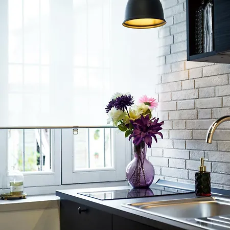 Chiclife Sarona Shenkin - Borgo Santa Caterina & Museum アパート