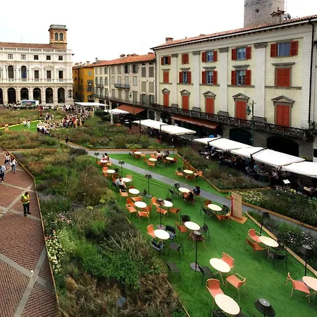 Chiclife Sarona Shenkin - Borgo Santa Caterina & Museum * Bergamo