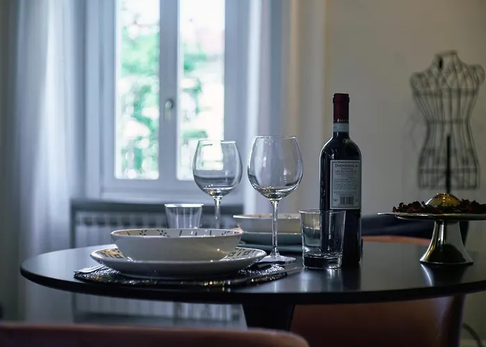 Chiclife Sarona Shenkin - Borgo Santa Caterina & Museum Bergamo